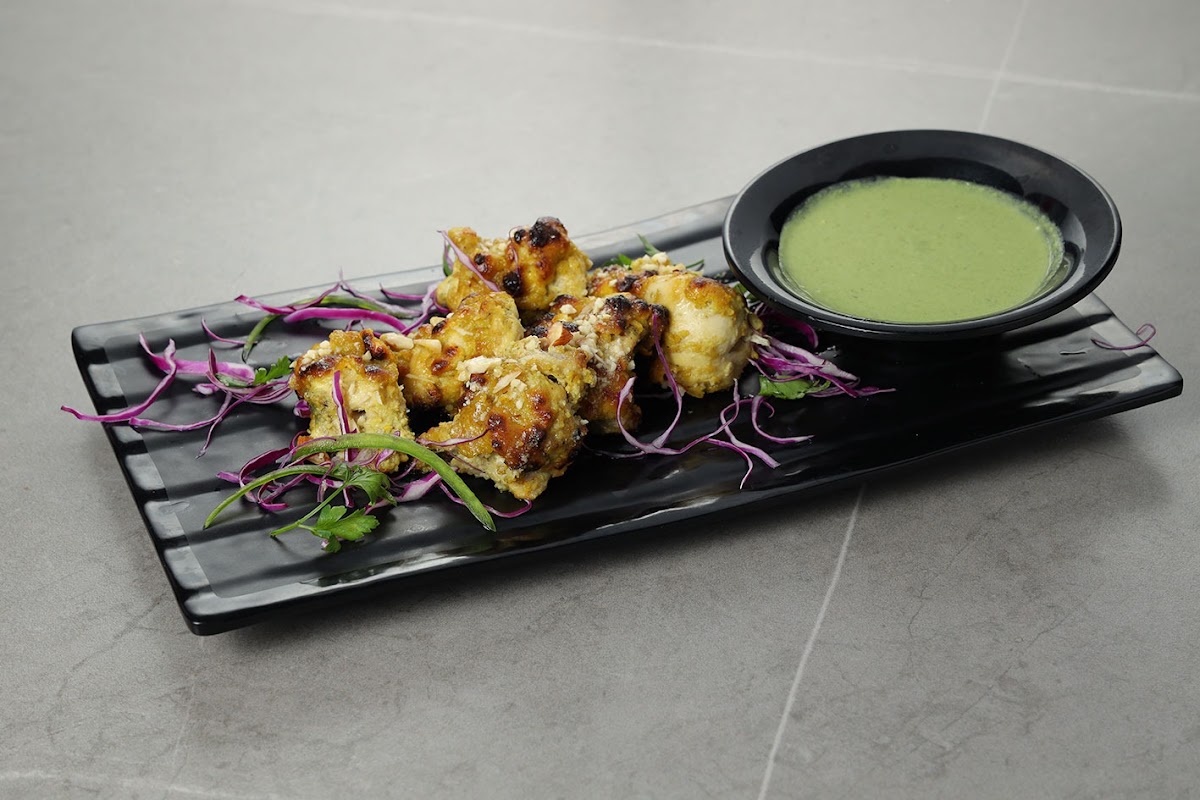 Eatz Bay Restaurant - Photo 9