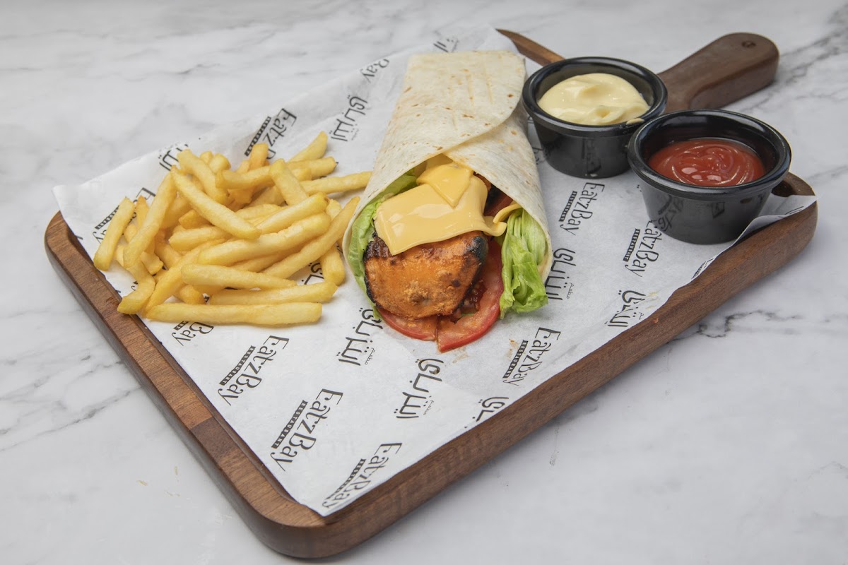 Eatz Bay Restaurant - Photo 3