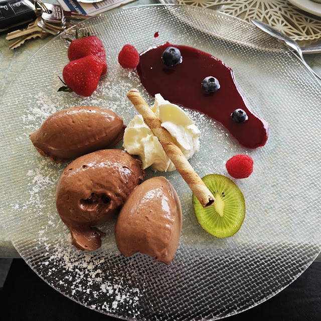 Mousse Au Chocolat
