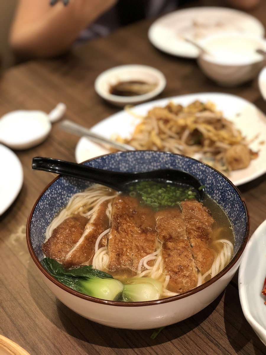 Dragon-i Restaurant • Desa Park City - Photo 9