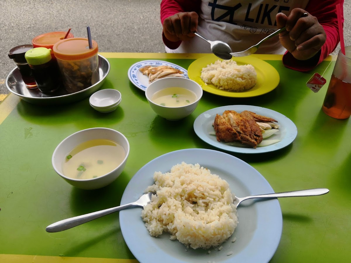 Mackenzie Rex Restaurant @ Changi - Photo 3