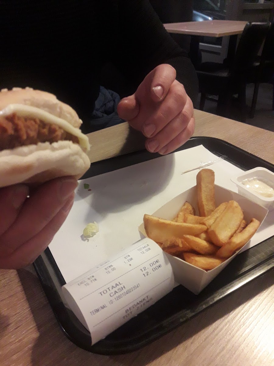 Buenos Burgers - Photo 7