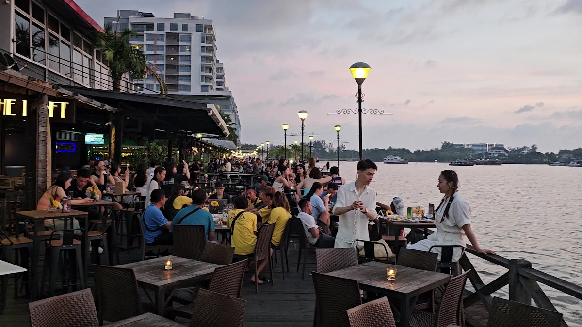 KK Waterfront - Photo 1