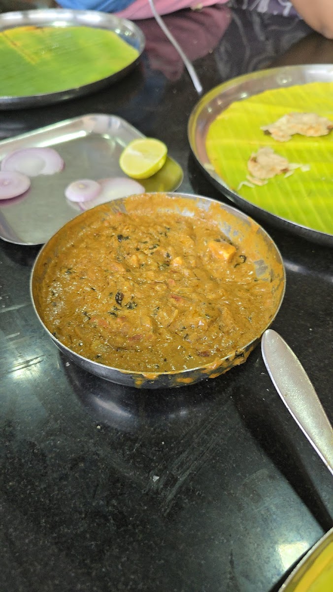 Sri Mu Saravana Bhavan - Photo 8