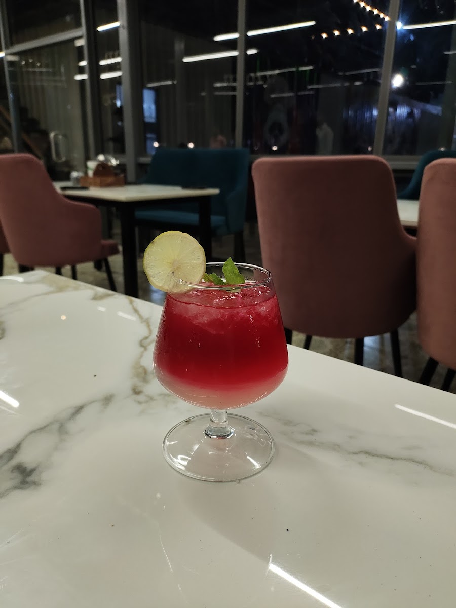 The Cafe 7 - Photo 6