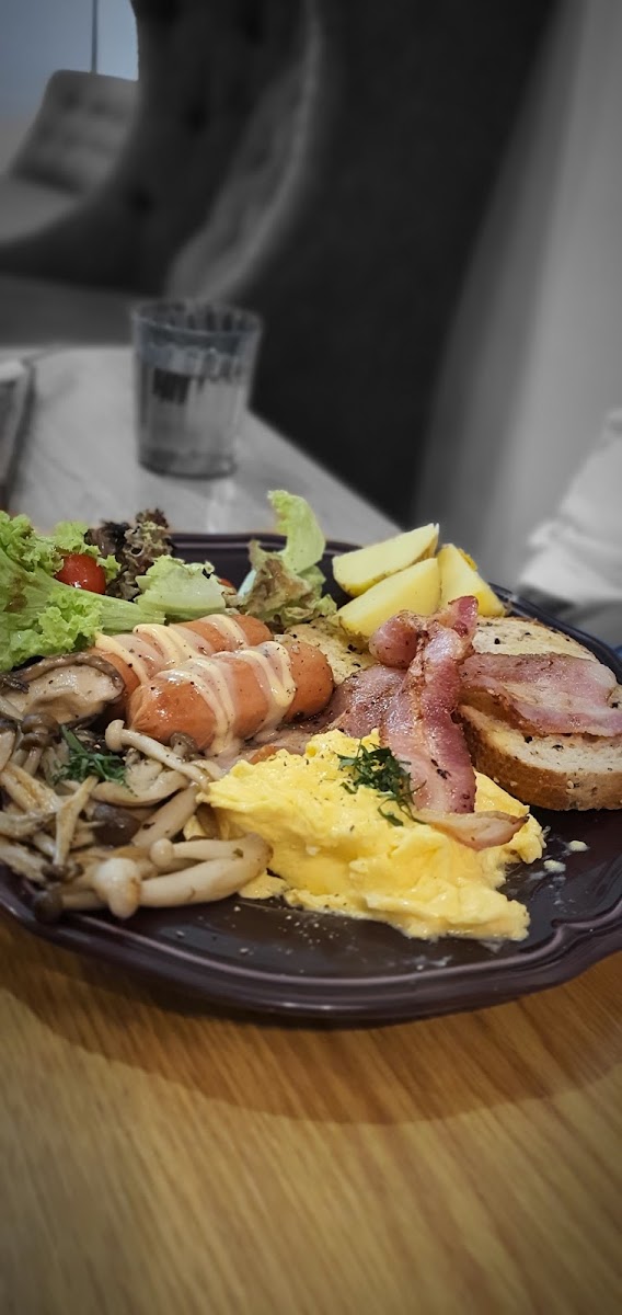A Bread & Coffee Place - Photo 6
