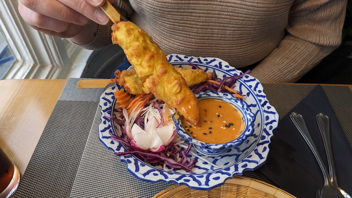 Sunitras Thai Restaurant - Photo 9