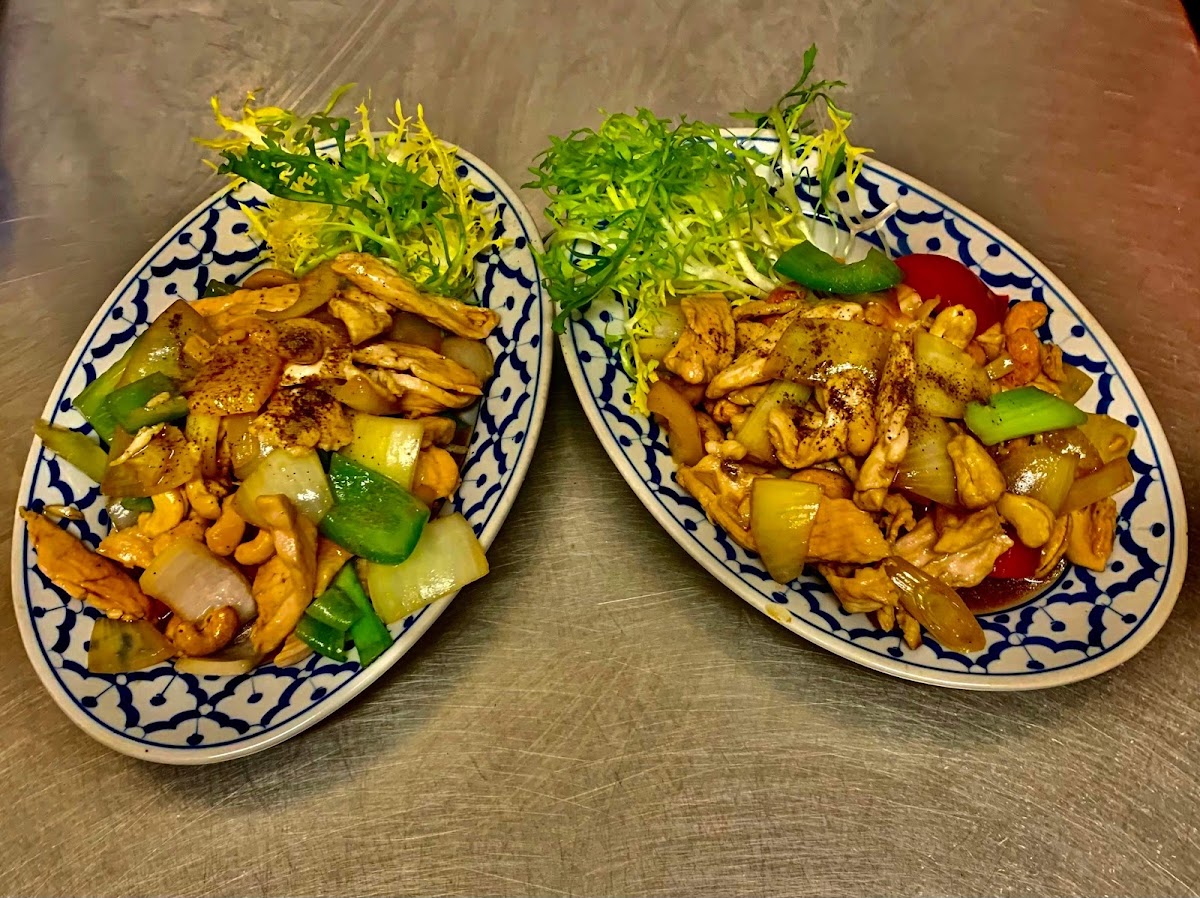 Sunitras Thai Restaurant - Photo 1