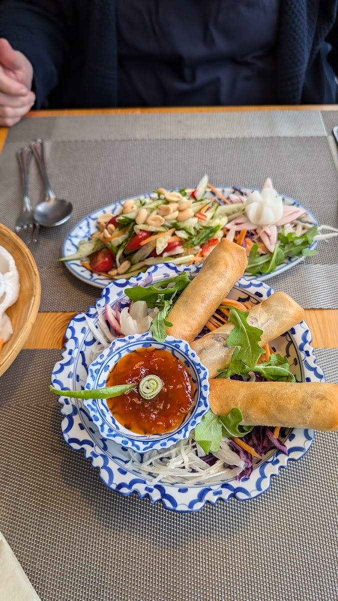 Sunitras Thai Restaurant - Photo 5