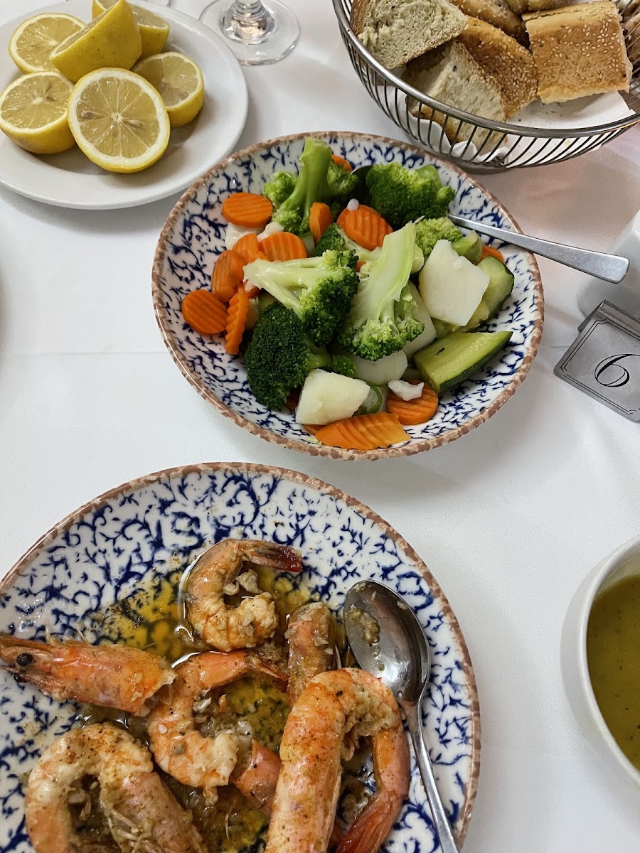 Paragadi Fish Restaurant - Photo 6