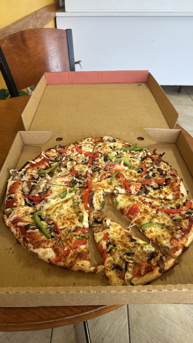 Jeronimos Pizza - Photo 2