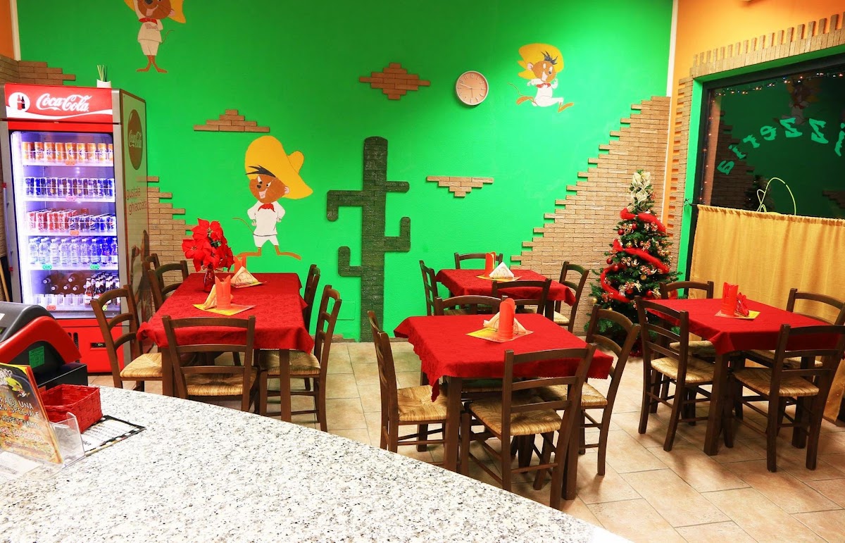 Speedy Pizza (La Maddalena) - Photo 2