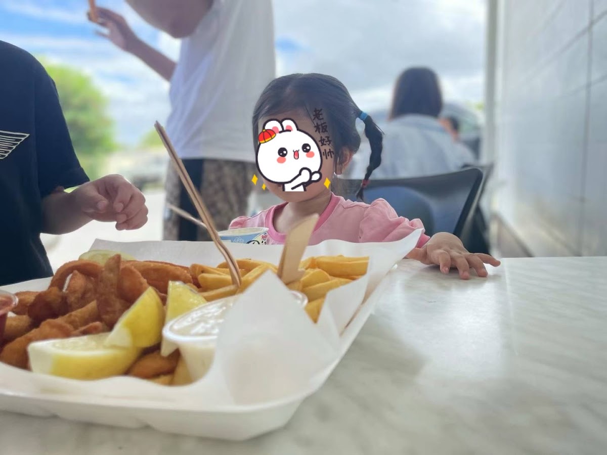 Eastern Heights Fish & Chips - Photo 6
