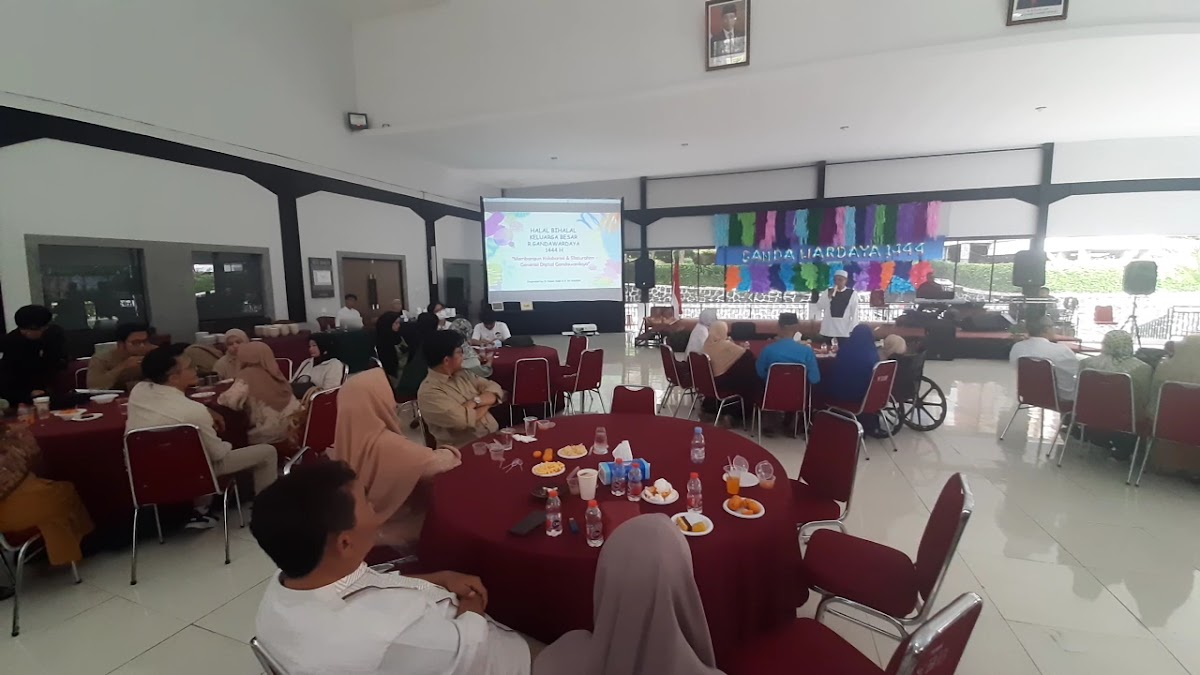 RM Saung Bale Kambang - Photo 1