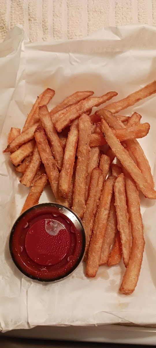 Little River Burgers & Brews - Photo 7