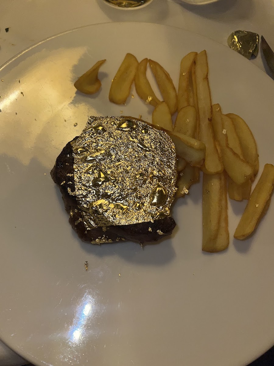 Casablanca Restaurant - Photo 2