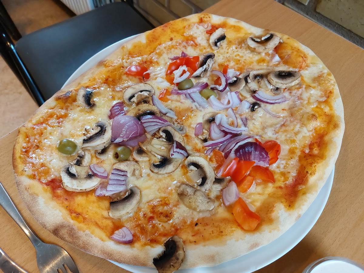 Nackrosen Pizzeria - Photo 5