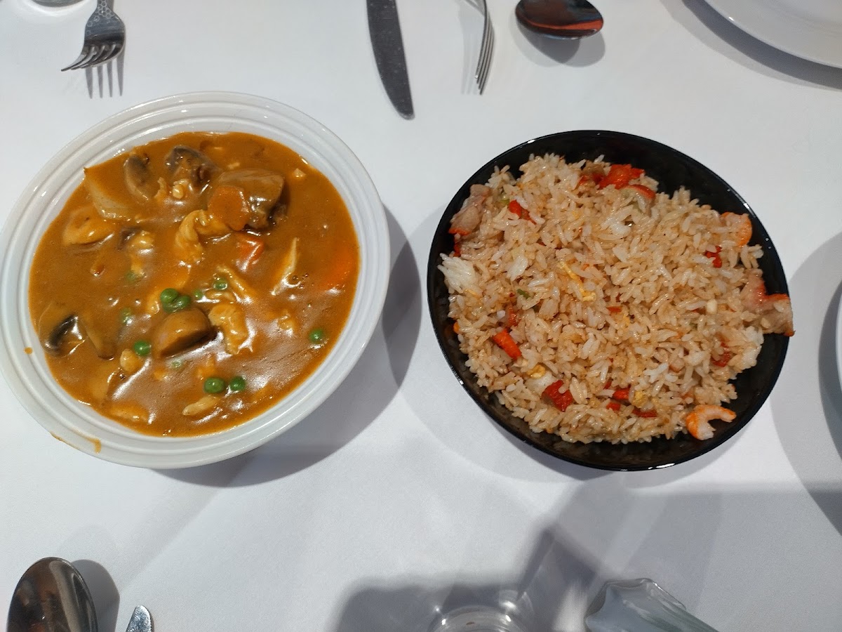 Oriental Garden Chinese Restaurant - Photo 5