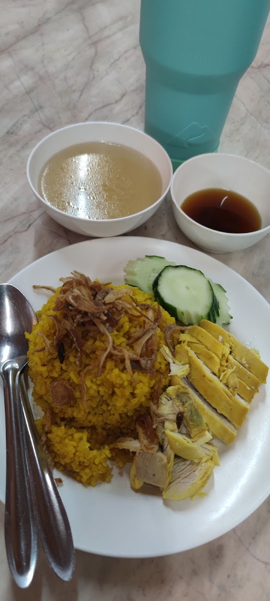 Khun Sarai Restaurant - Photo 7