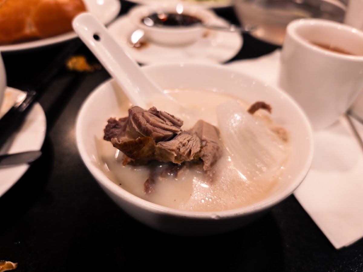 Billy's Pine and Bamboo Restaurant - Photo 6