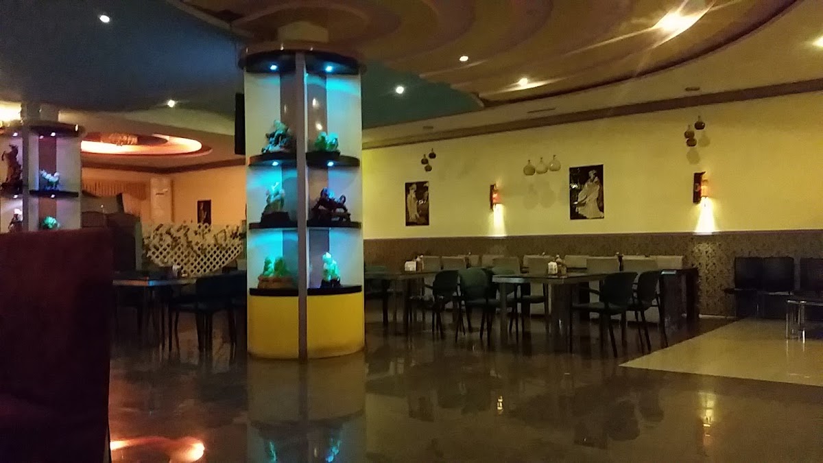 Sky City Restaurant - Photo 2