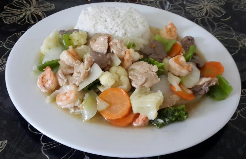 Sky City Restaurant - Photo 6