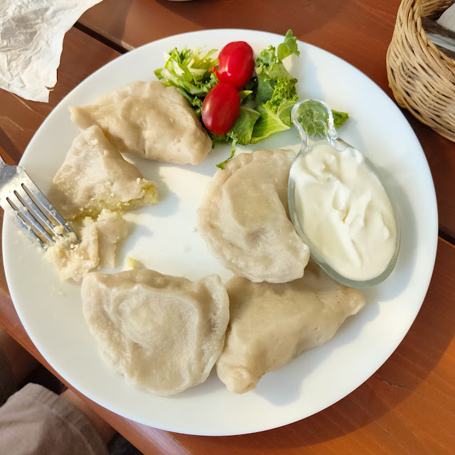 Pierogi Ruskie Ze Śmietaną