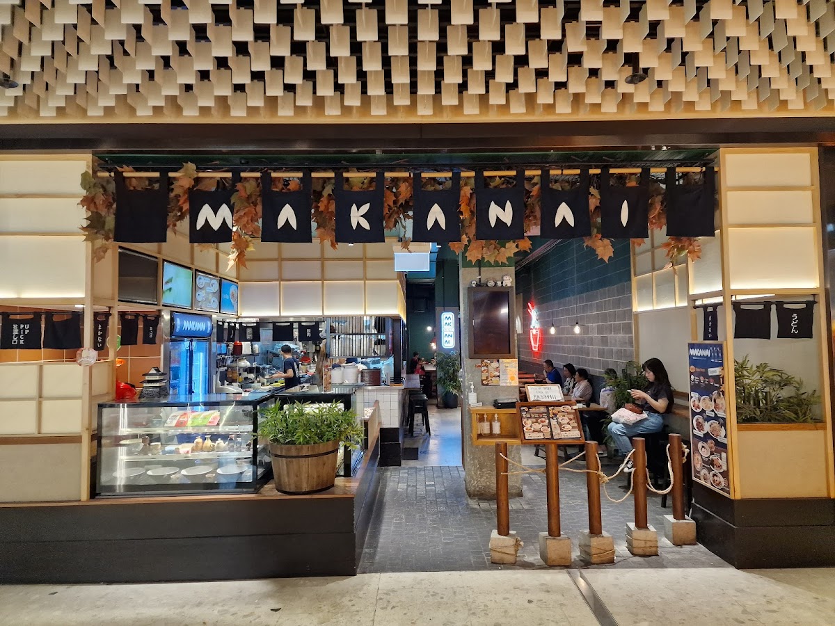 Makanai Ramen Noodle House - Photo 9