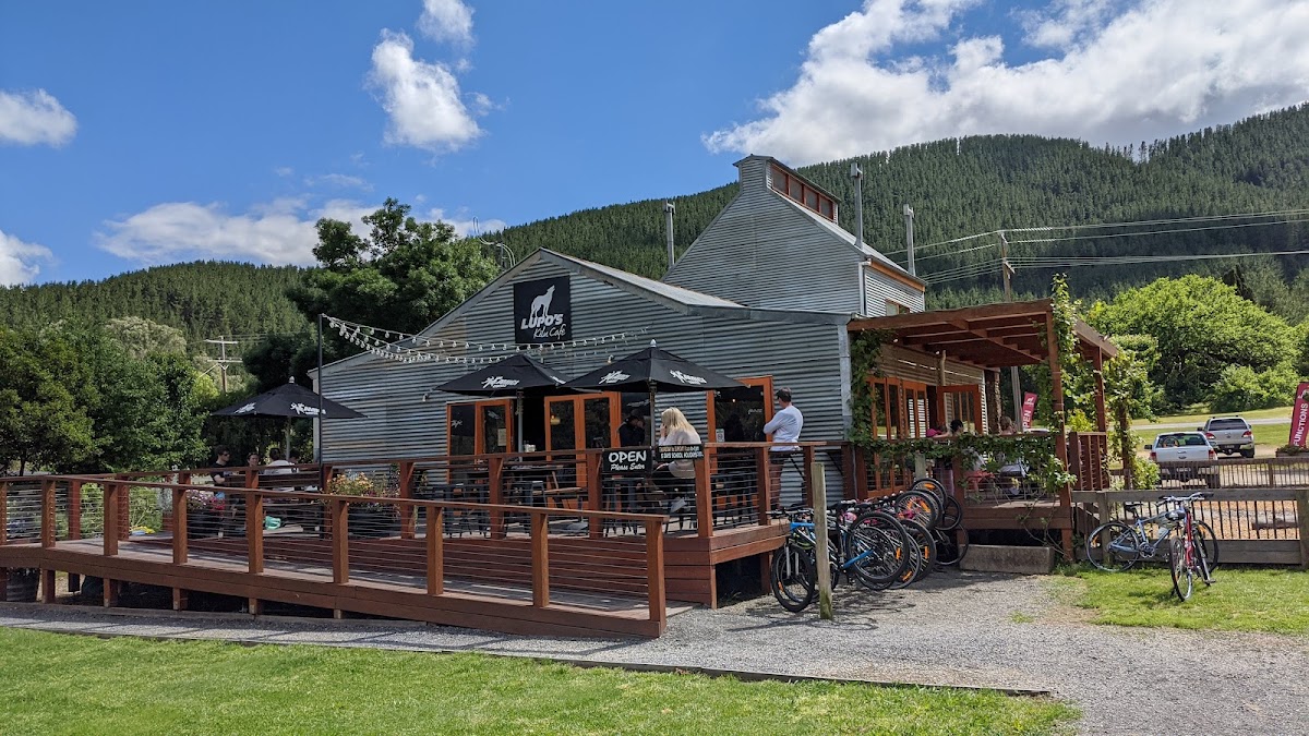 Lupo's Kiln Cafe - Photo 2