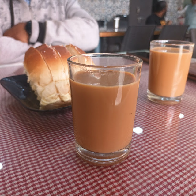 Irani Tea and Bun Maska