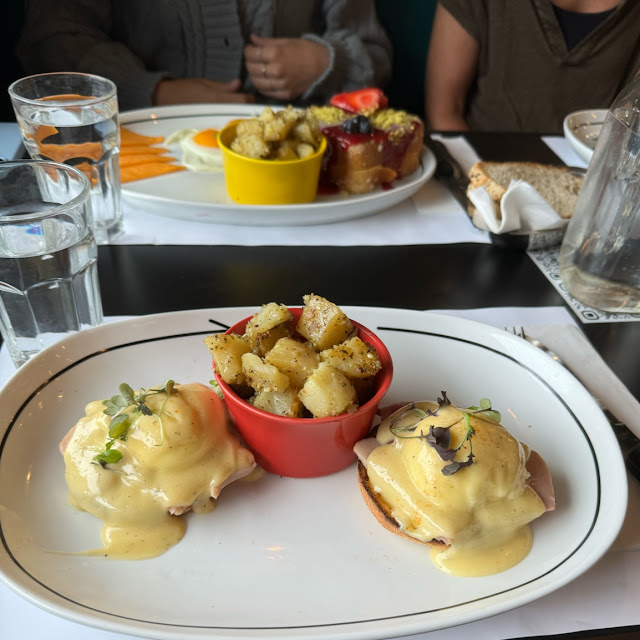Classic Eggs Benedict