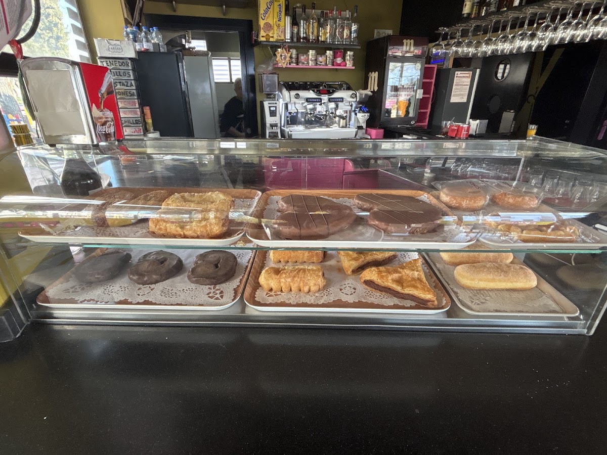Café Bar COLA’S.