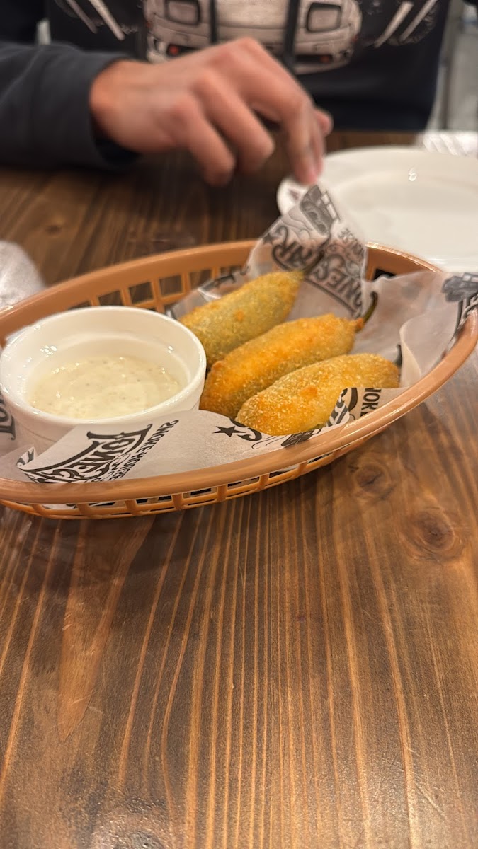 Lonestar Smoke House - Photo 9
