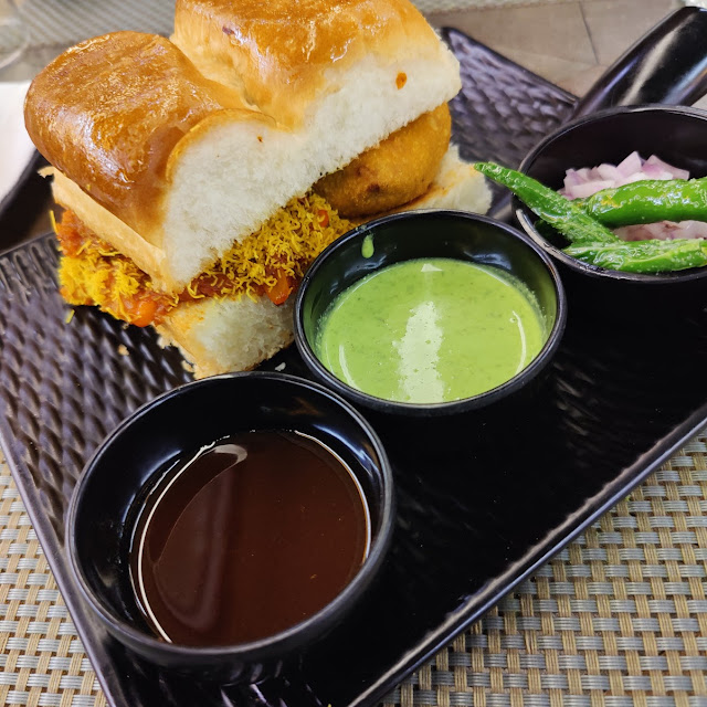 Vada Pav Dabeli Combo