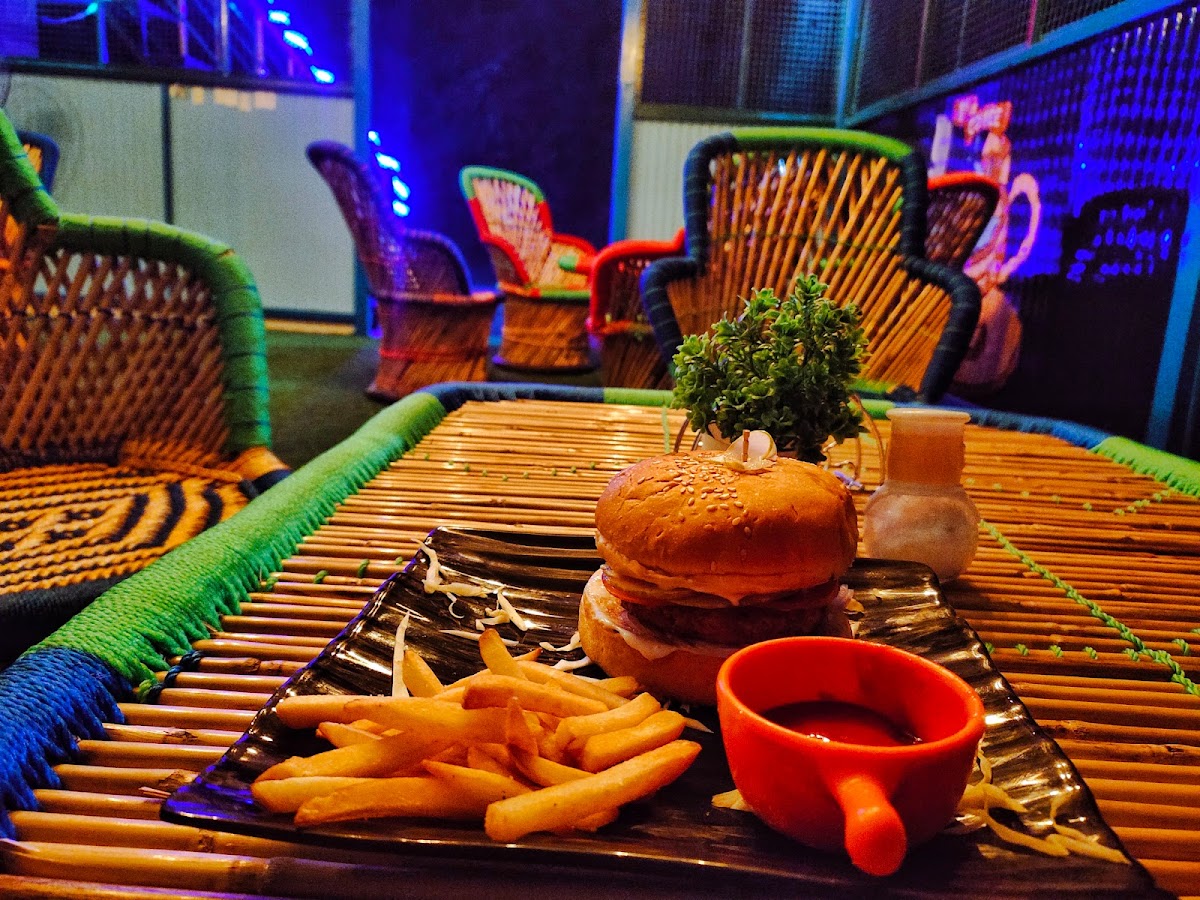 Musafir Cafe - Photo 1