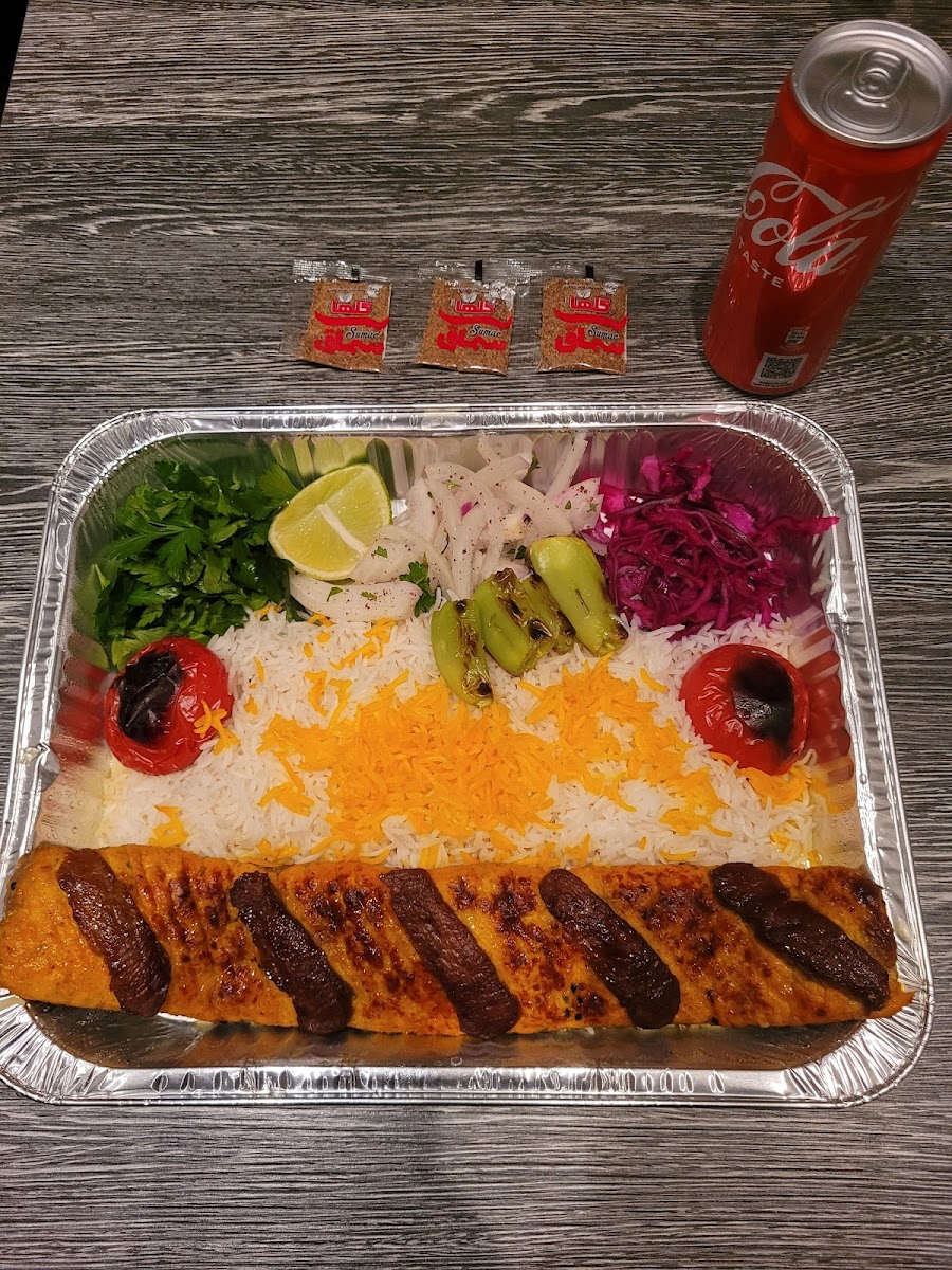 Shirazis Restaurant - Photo 7