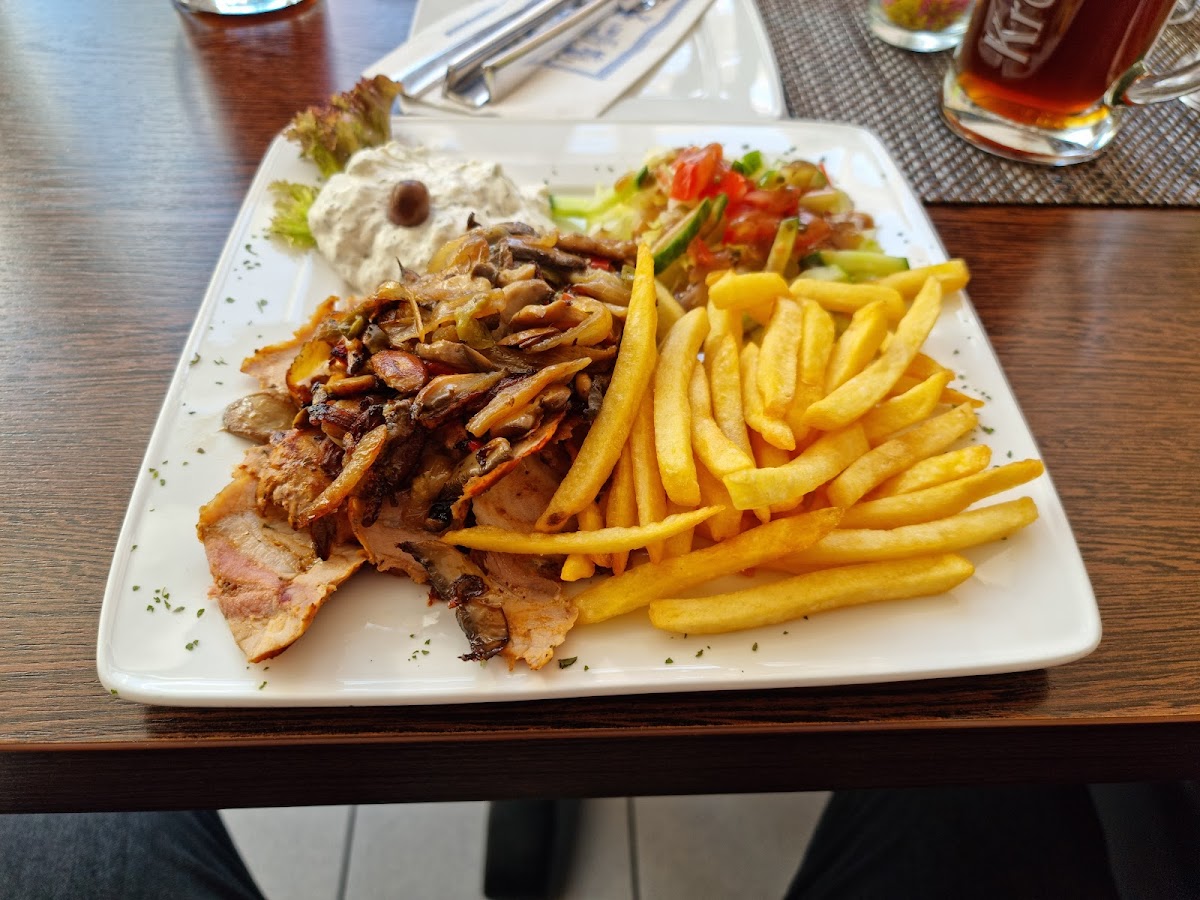 Samos, Griechisches Restaurant - Photo 4