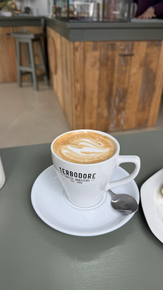 The Handmill Coffee Shop - Photo 4