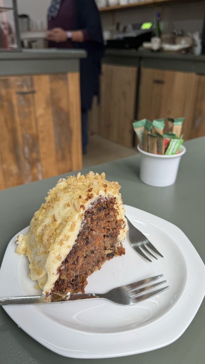 The Handmill Coffee Shop - Photo 5