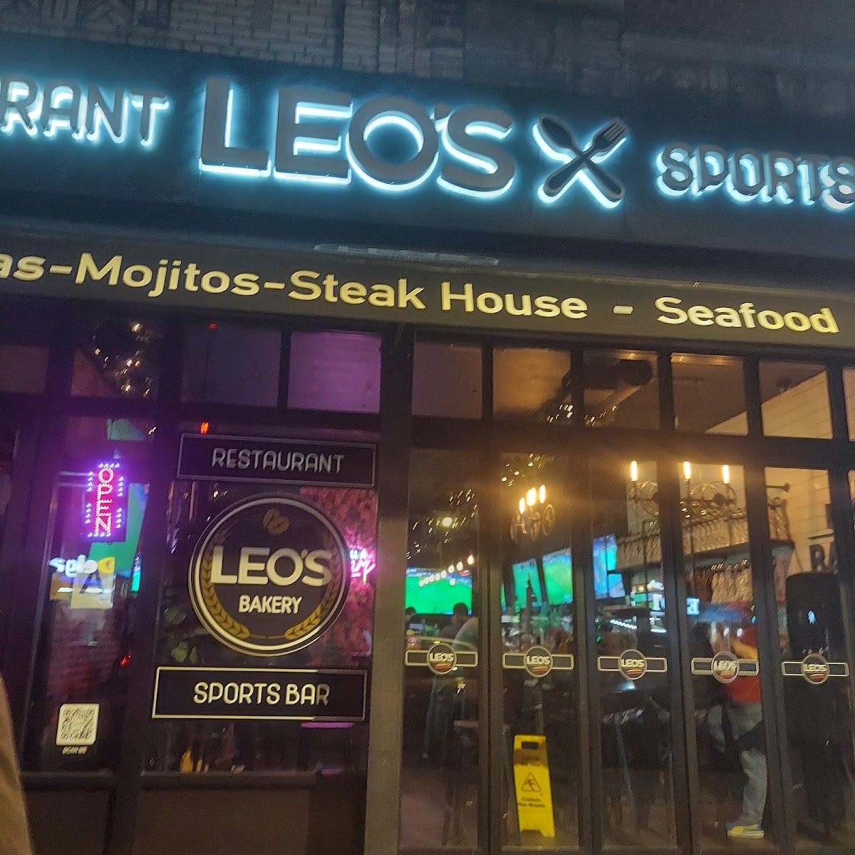 Leo’s Restaurant & Sports Bar - Photo 1
