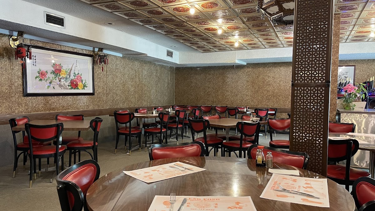 Lung Fong Restaurant - Photo 2