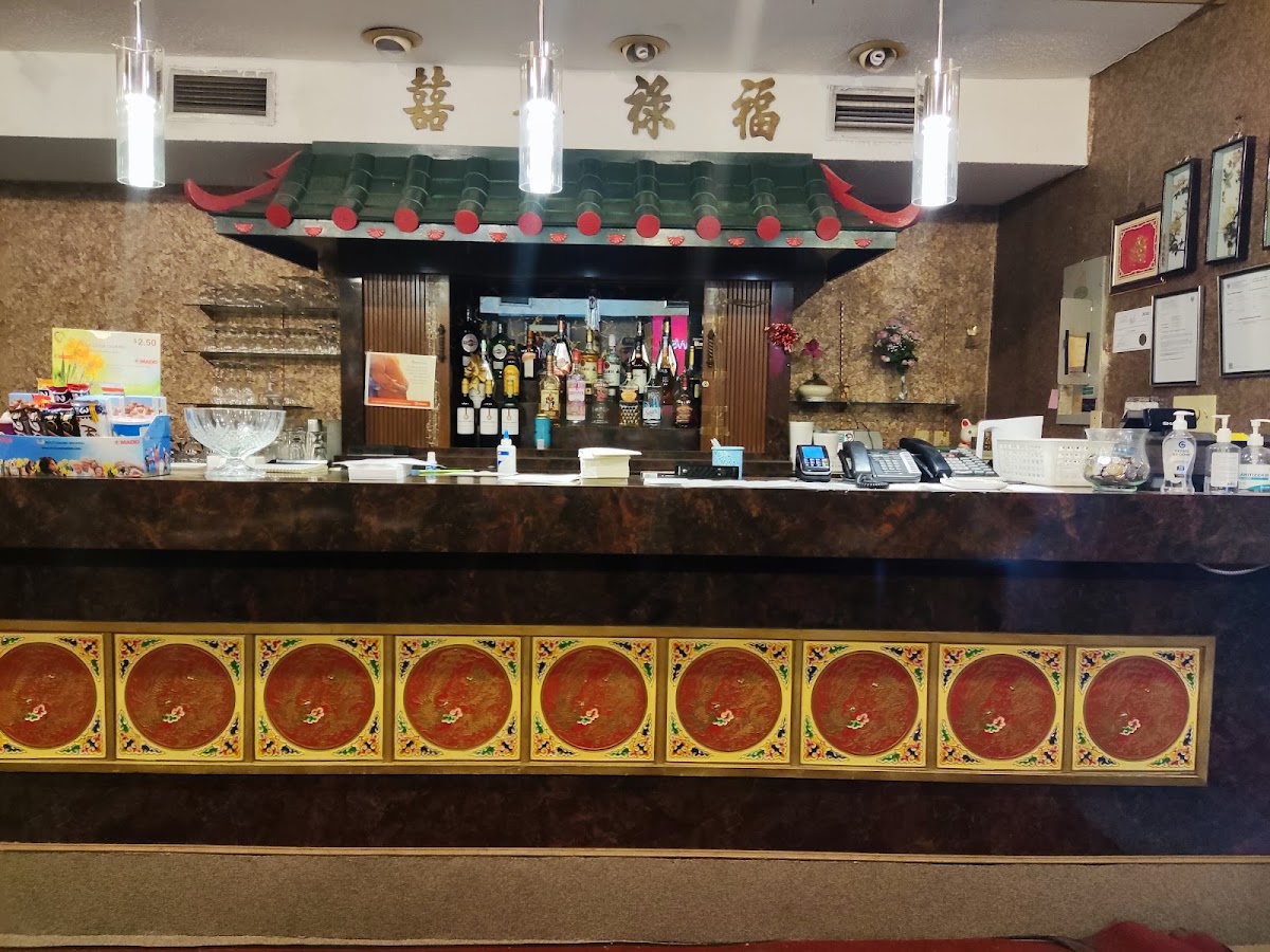 Lung Fong Restaurant - Photo 3
