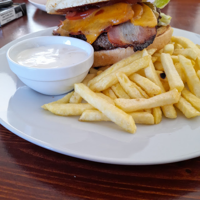 Texas Burger A Hranolky