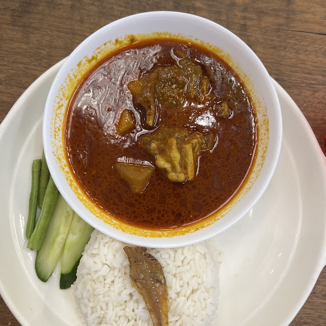 Nasi Putih Kari Kambing Padu