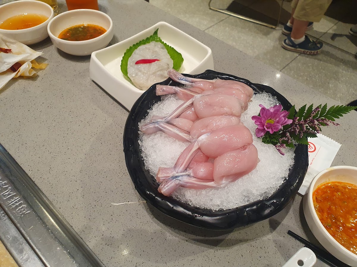 Haidilao Hotpot Busan Station Branch - Photo 2