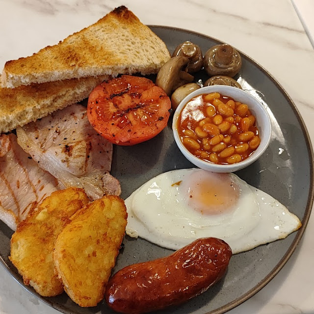 English Breakfast
