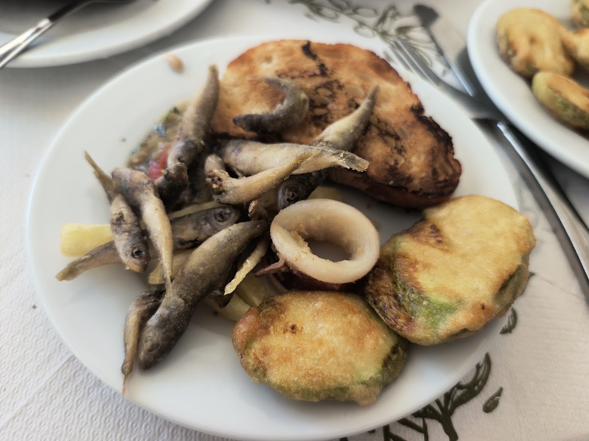 Ouzeri Apostolis - Photo 3