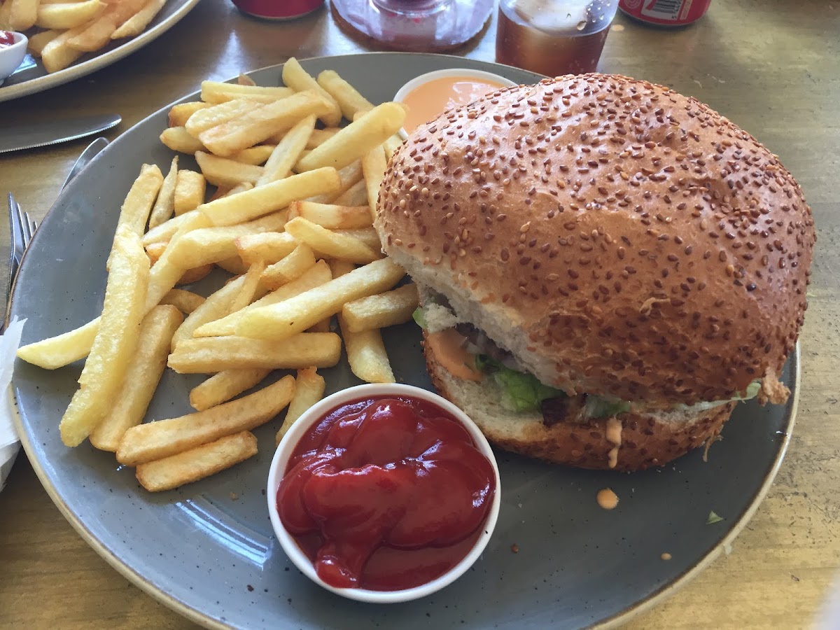 Sarwa Street Kitchen - Photo 7