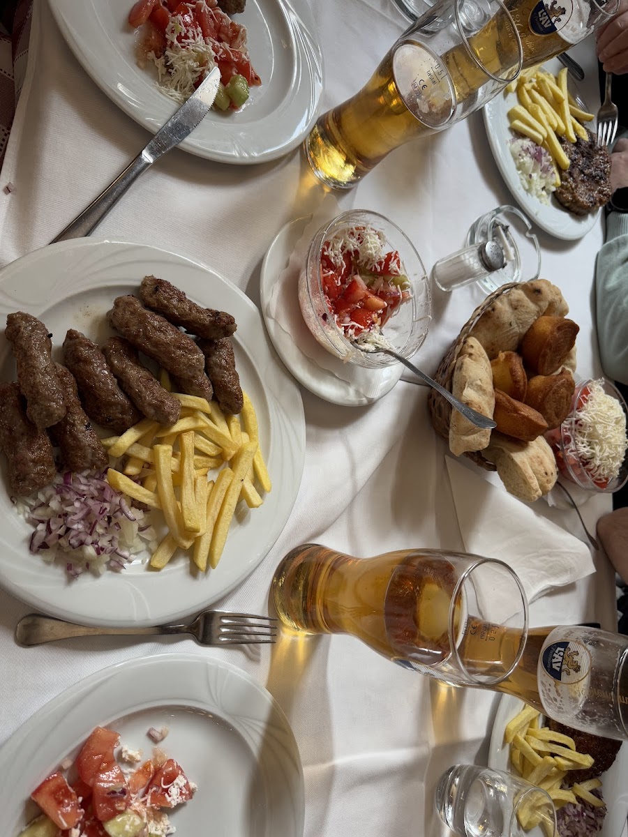 Srpska kafana - Photo 1