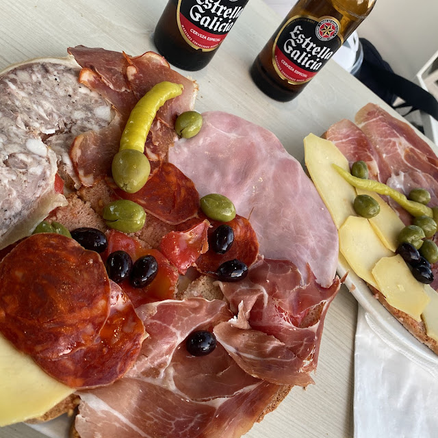 PA Amb Oli Camaiot Y Jamón Y Queso